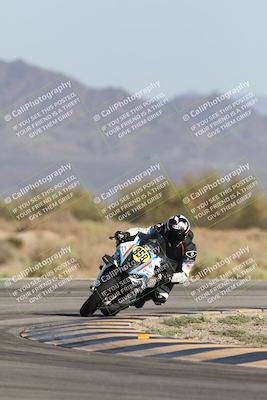 media/Oct-04-2025-CVMA (Sat) [[408bcdd6e4]]/Race 13-Amateur Supersport Open/